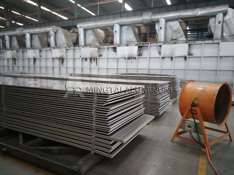 aluminum plate manufacturer